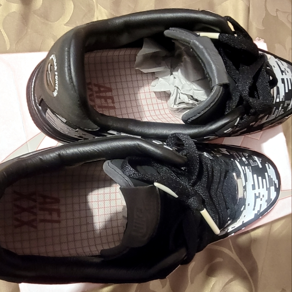 Nike Lunar Force Ones shoes